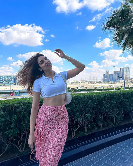 Chic City Glamour: Pink Slit Skirt