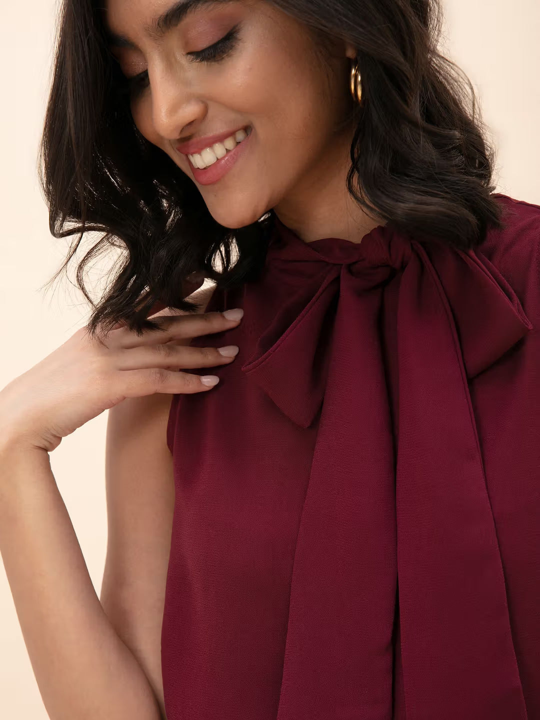 Gizem Maroon Solid Bow Sleeveless High Neck Top