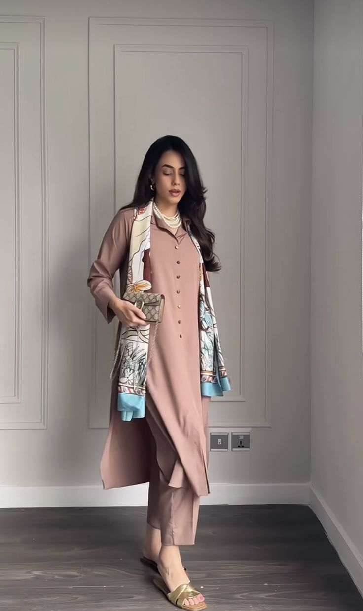 Minimal Chic Two-Piece Co-Ord Set – Rosewood